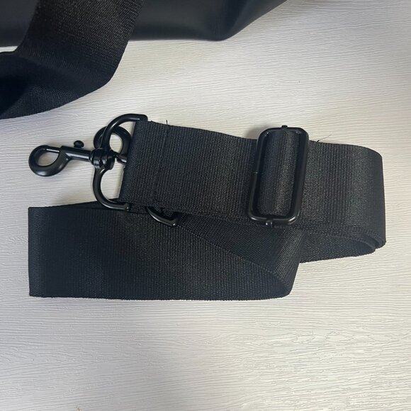 NWT FOG Essentials Duffel Bag Black Fear of God Travel - Picture 3 of 8